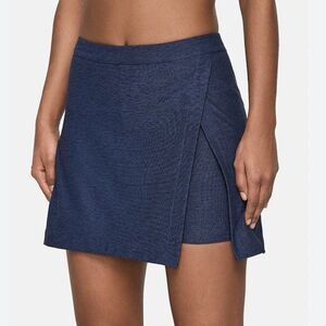 Outdoor Voices Court Skort 4.5”  size Small